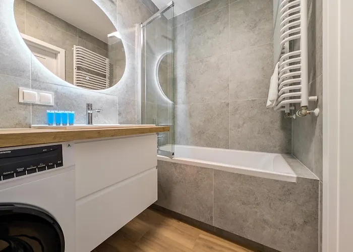 Apartmán Artemskiej Comfort By Bookinghost Vratislav